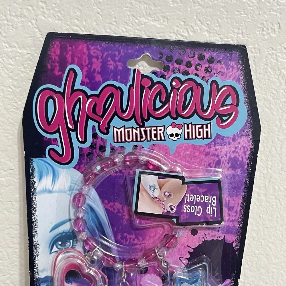 Monster High Ghoulicious Voltageous Lip Gloss Charm Bracelet Set Mattel 2015
